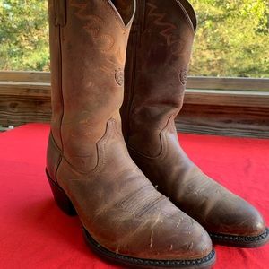 Ariat Mens western boots- brown leather 8.5EE